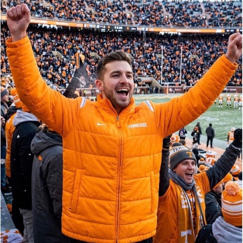 Nike Team Tennessee Volunteers‎ Men Orange Puffer Jacket Full Zip Size M NCAA